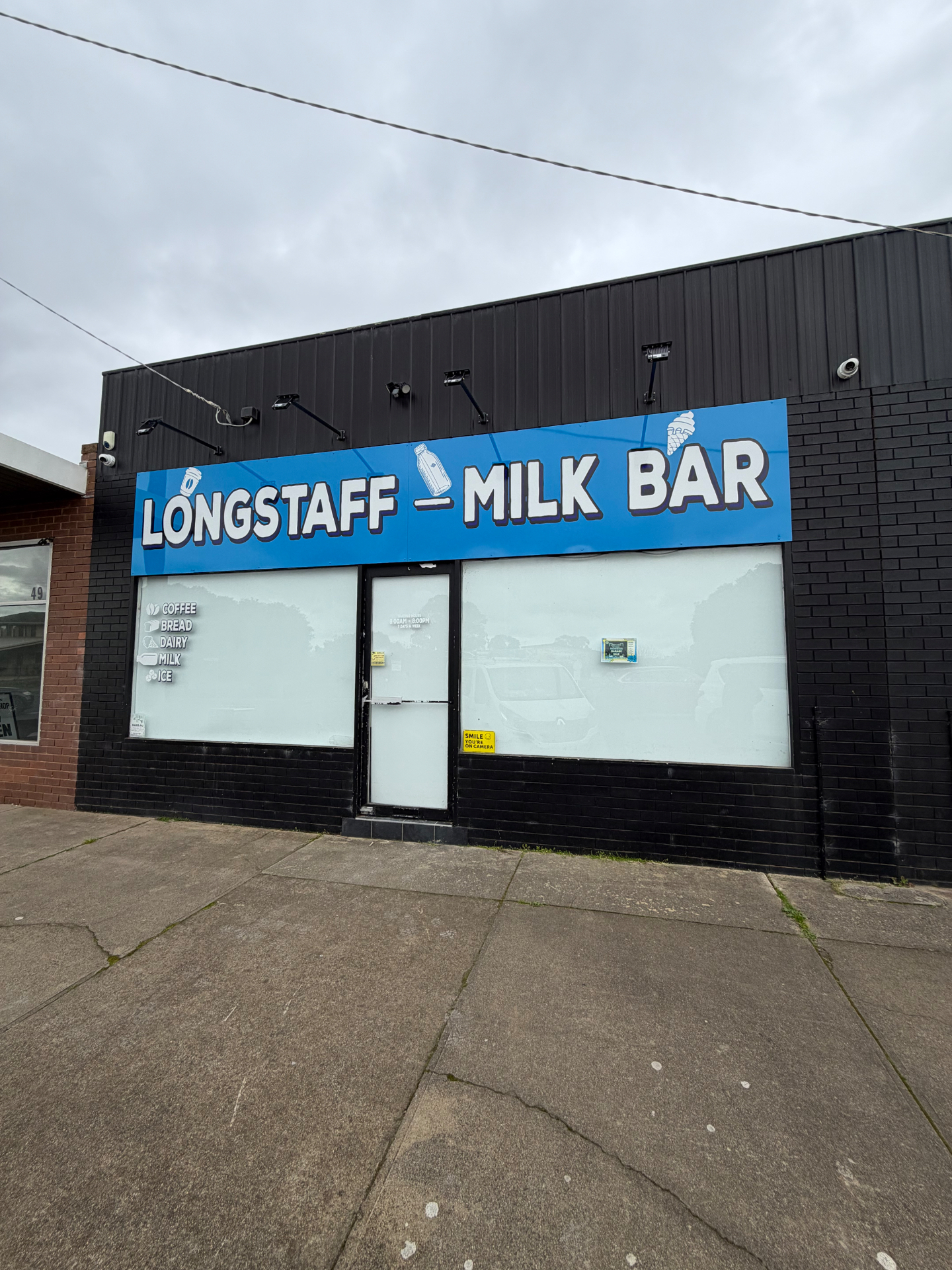 Shop front floodlights